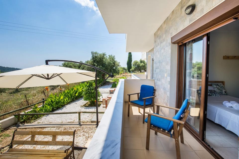 Garden, Balcony/Terrace