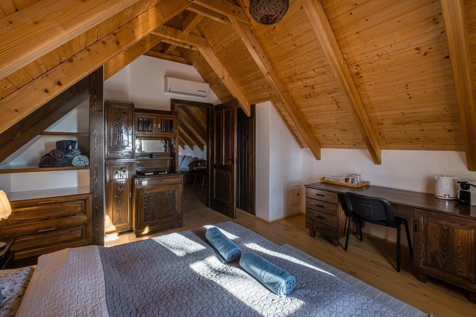 Tagyon Birtok Royal Apartmanház Bed and Breakfast in Hungary