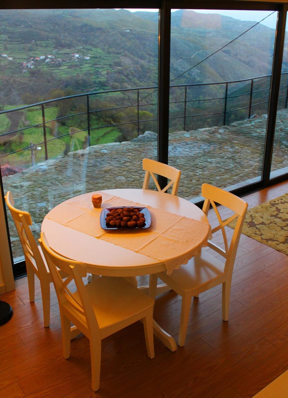 Kitchen or kitchenette, Mountain view