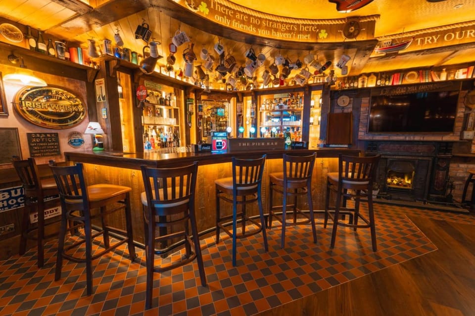 Lounge or bar, Lounge or bar, Seating area