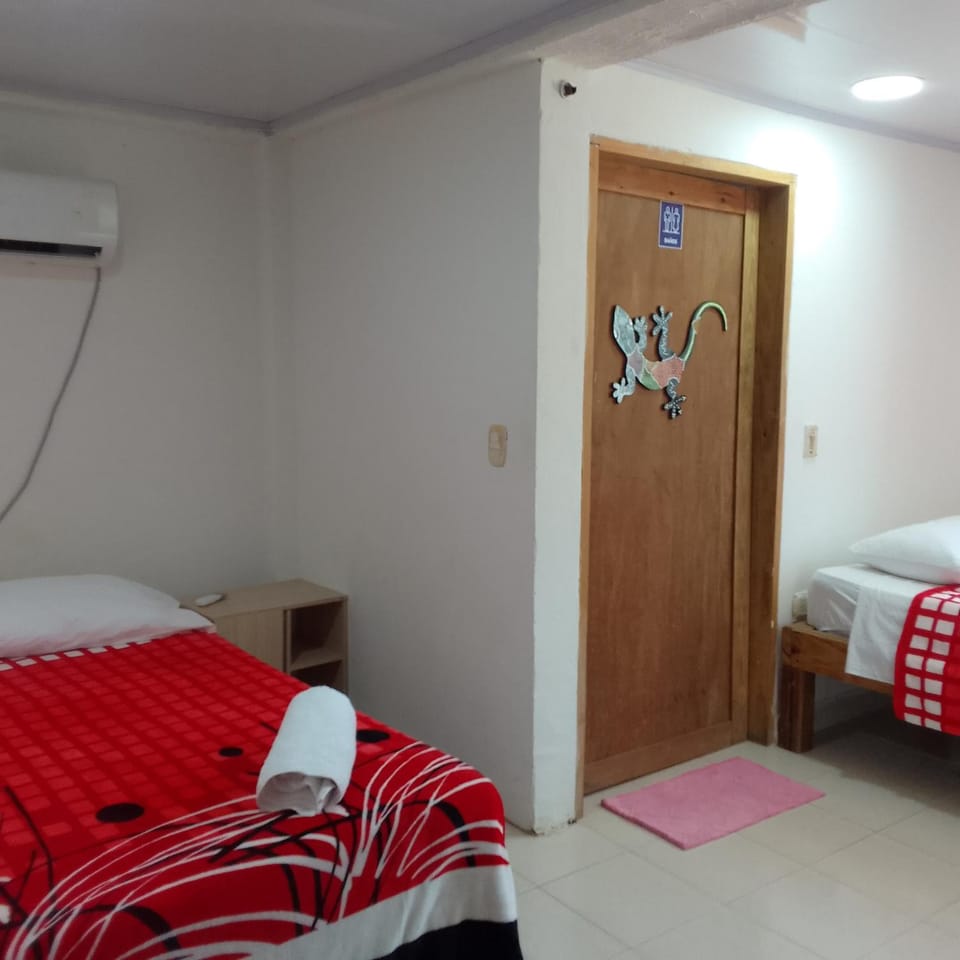 Bed, Bedroom, towels, wardrobe