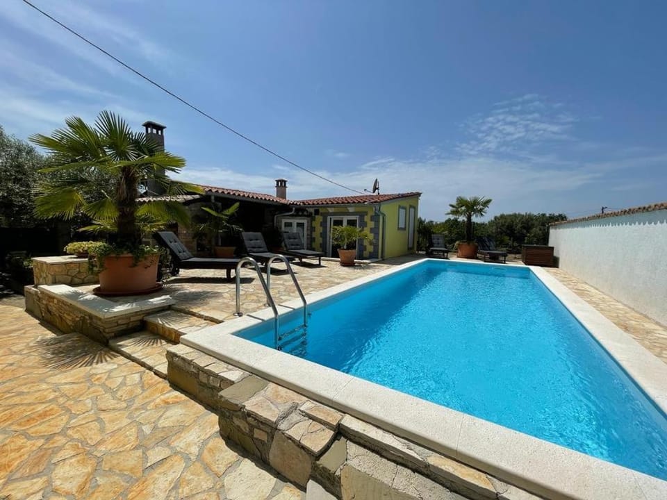 Holiday Home Bukovac House in Pula
