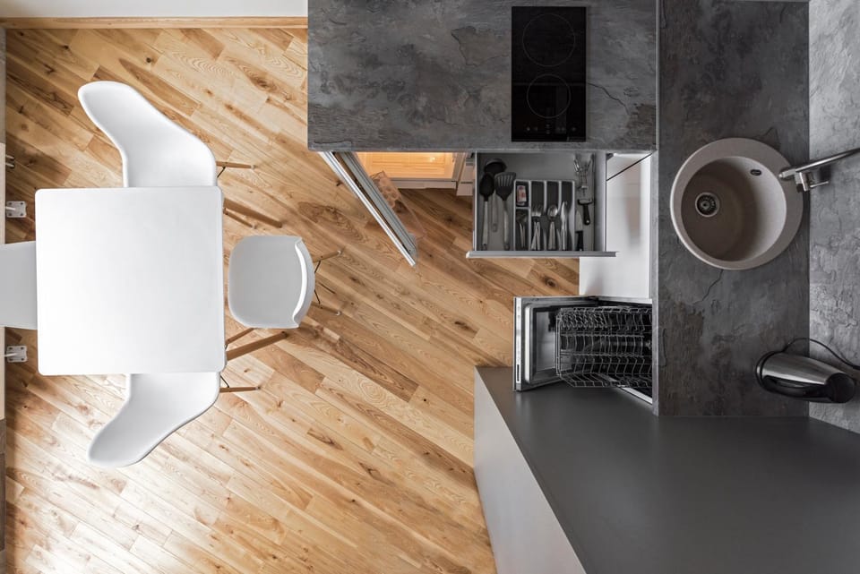 Kitchen or kitchenette