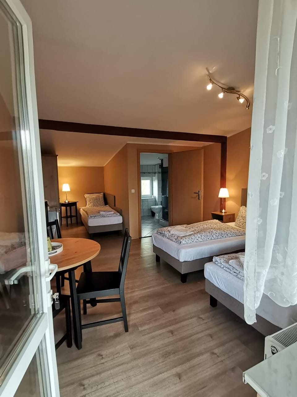 Other, Photo of the whole room