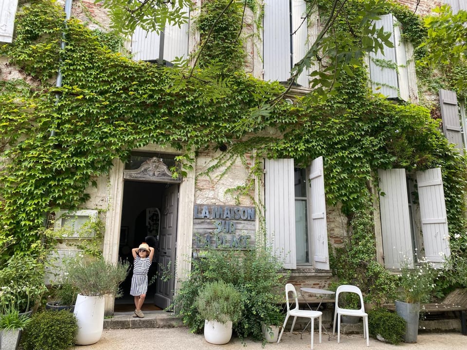 La maison sur la place Bed and Breakfast in Villeneuve-sur-Lot