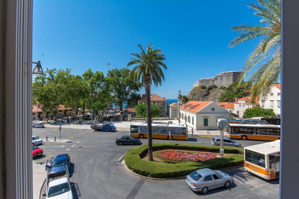 Neighbourhood, City view, Street view