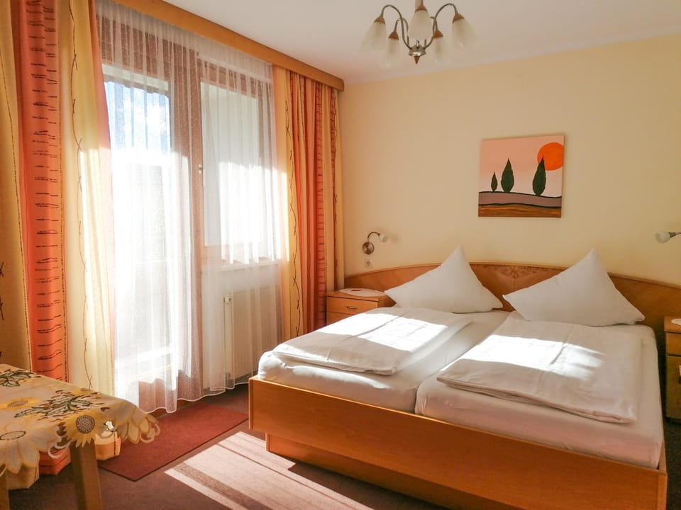 Strandpension Liane Bed and Breakfast in Carinthia, Austria