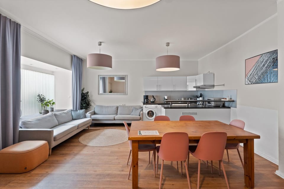 Kitchen or kitchenette, Living room, Dining area