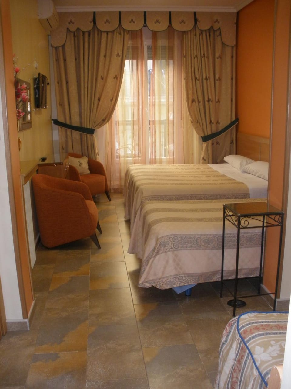 Bed, Balcony/Terrace, Photo of the whole room, Bedroom