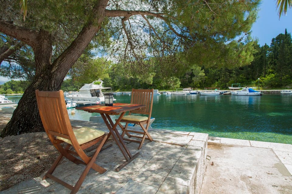 Patio, Day, Beach