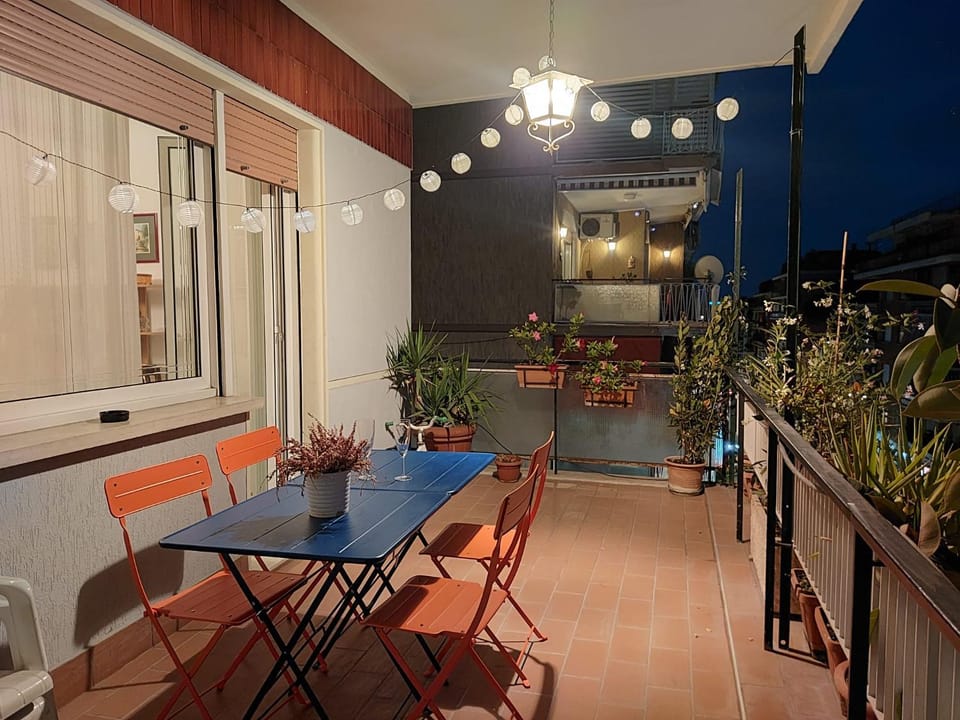 Vatican De Carolis Terrace Apartment in Rome