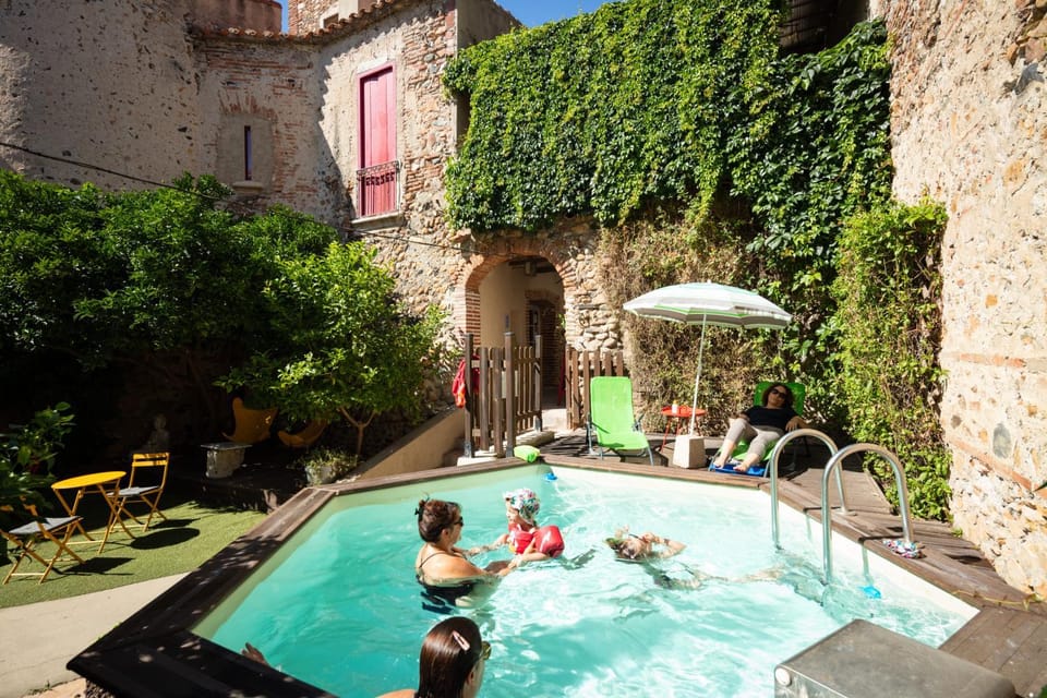 Swimming pool