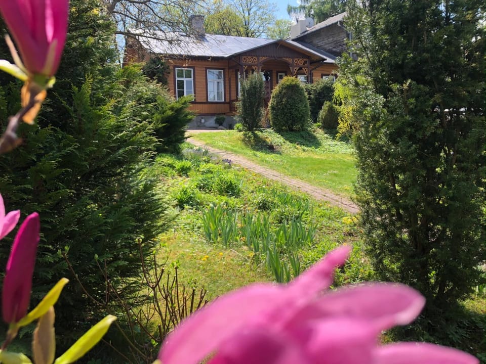 Property building, Garden