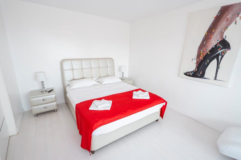 Panorama Suite Apartment in Romania