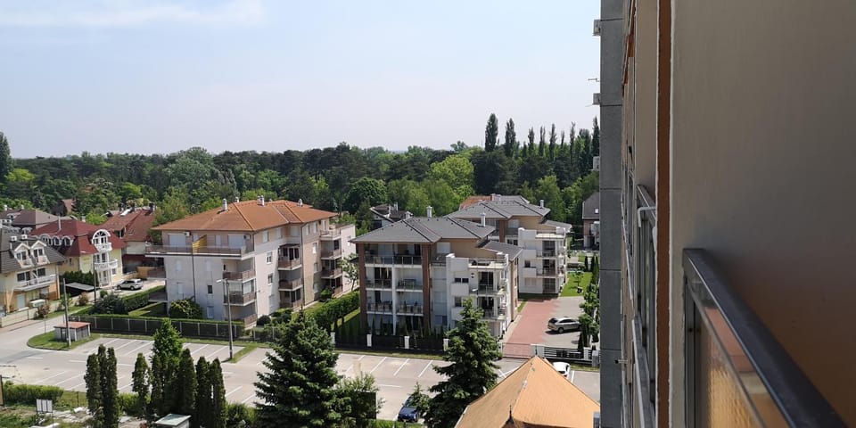 Day, Neighbourhood, City view, Street view