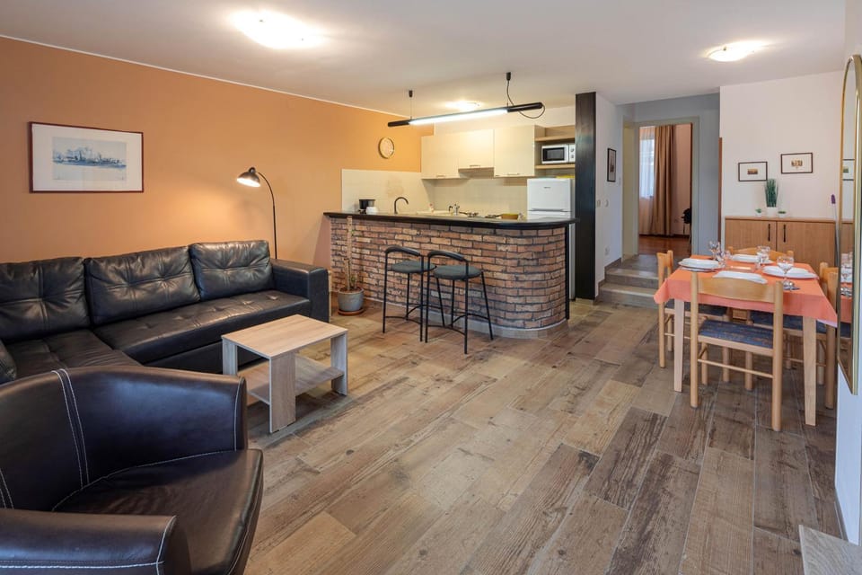 Kitchen or kitchenette, Living room, Dining area