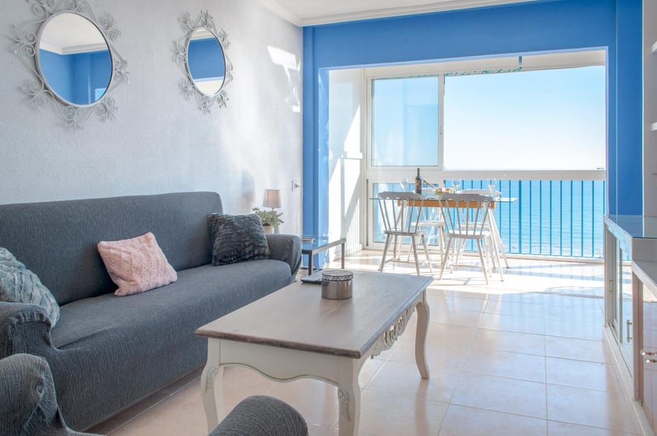 Balcony/Terrace, Living room, Seating area, Sea view