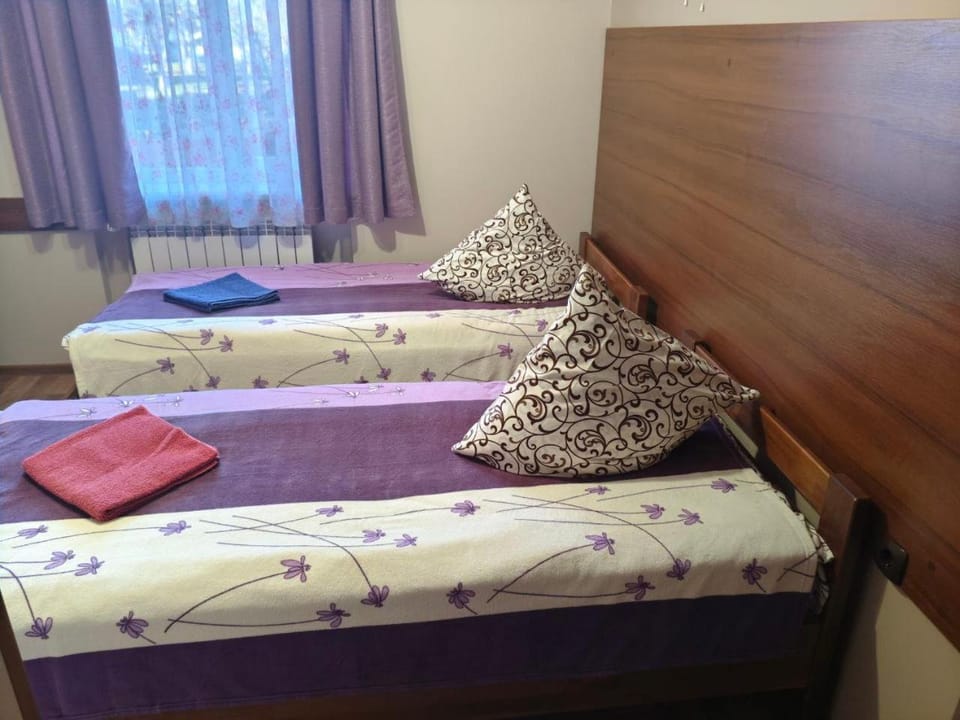 Bed, Photo of the whole room, towels