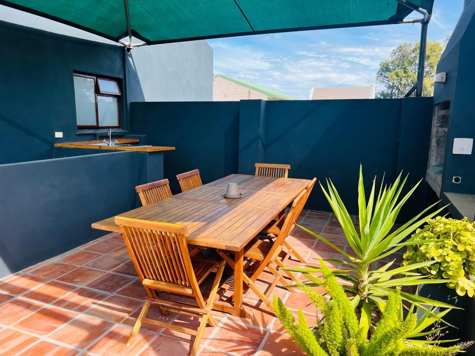 Property building, Balcony/Terrace
