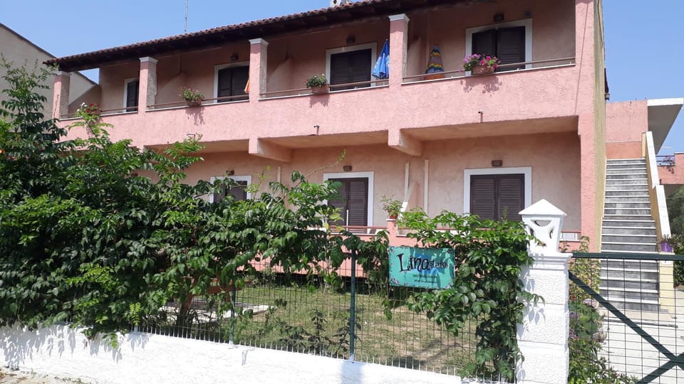 lina studios Apartment in Moraitika