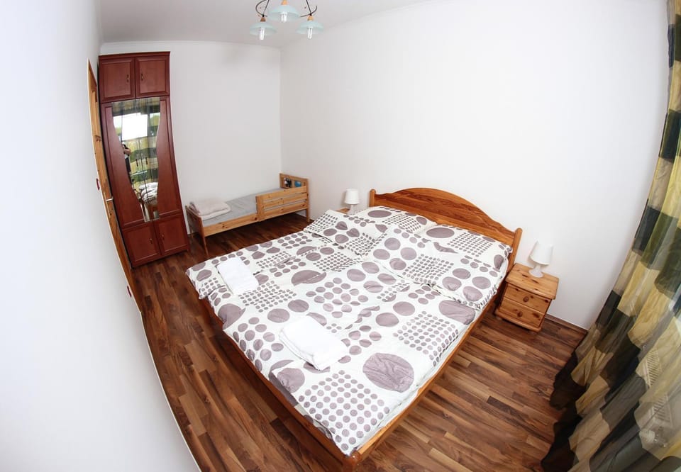 Patio, Bed, Balcony/Terrace, Garden view, Mountain view, Family