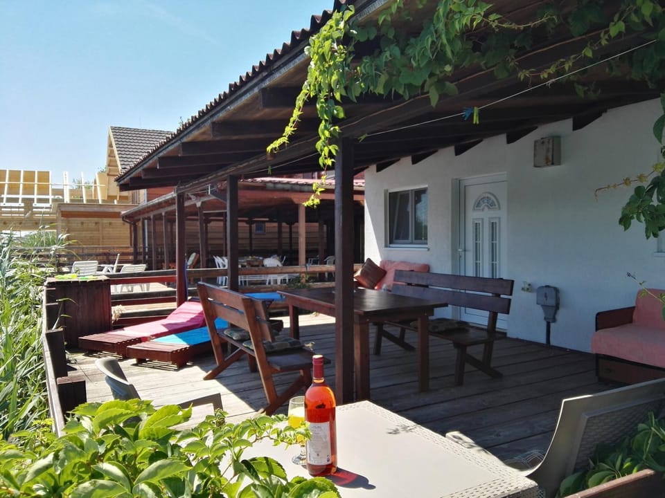Balcony/Terrace, Balcony/Terrace