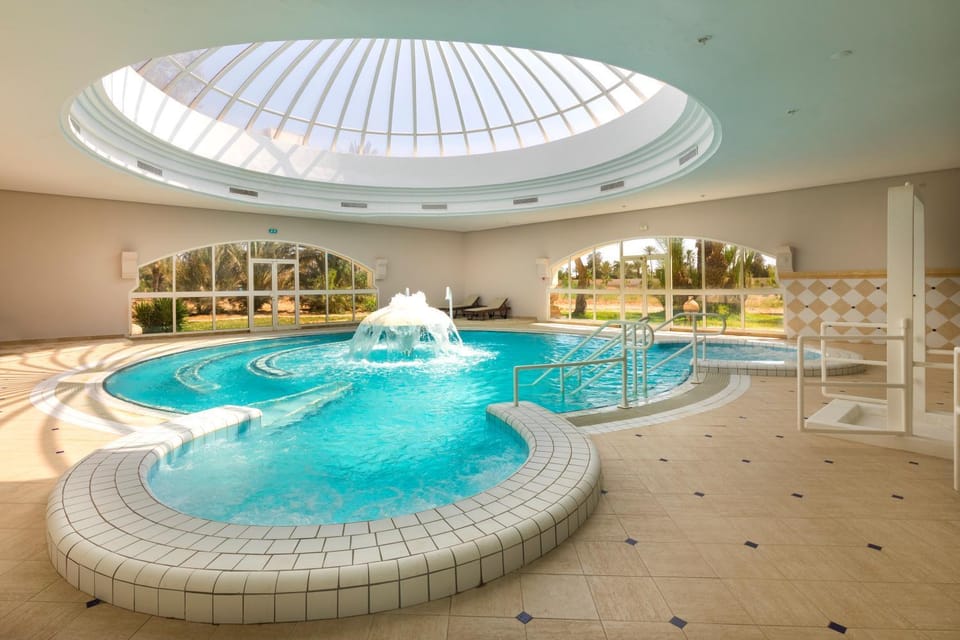 Hot Tub, Pool view, Swimming pool