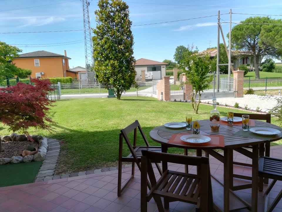Summer, Garden view