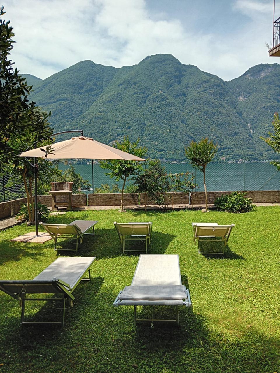 Giardino sul lago, La Vigna House in Canton of Ticino