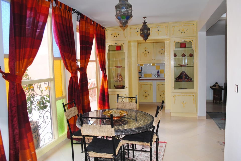 Kitchen or kitchenette, Dining area, Communal kitchen, Area and facilities
