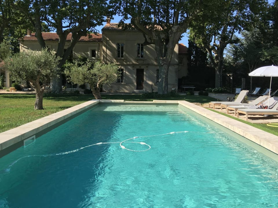 Patio, Swimming pool, Swimming pool