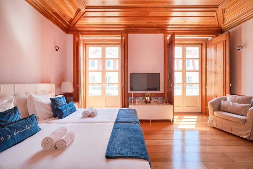 TV and multimedia, Balcony/Terrace, Seating area, Bedroom