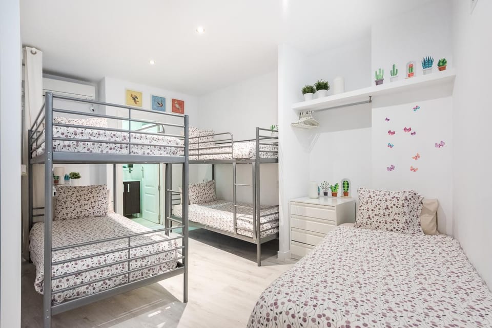 Bed, Bedroom, bunk bed, air conditioner