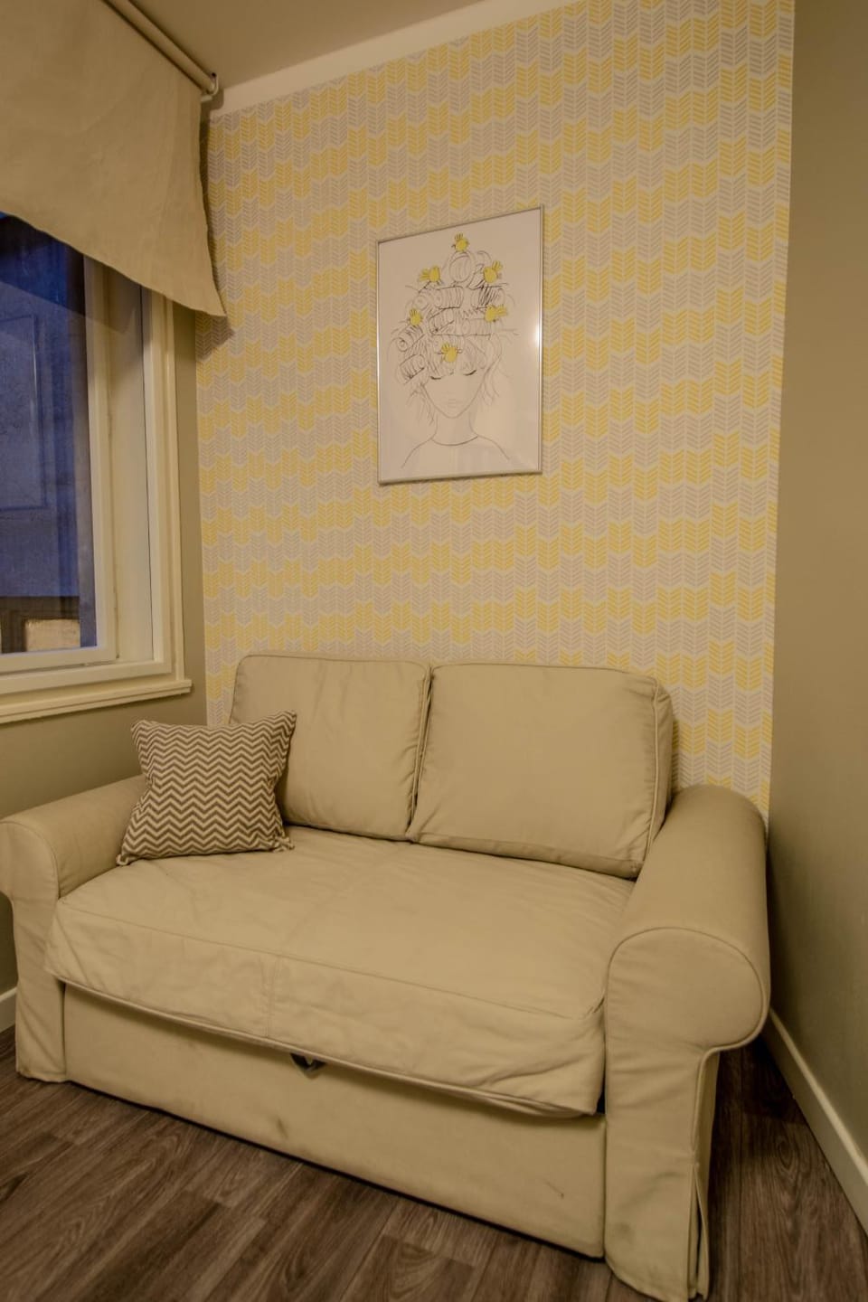 Living room, Seating area
