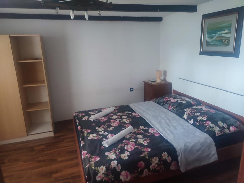 Bed, Bedroom, wardrobe