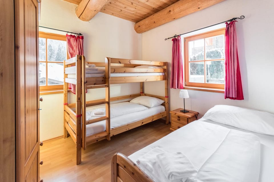 Photo of the whole room, Bedroom, bunk bed