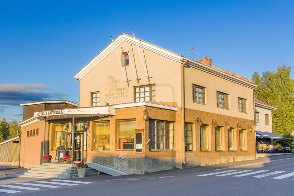 Property building, Restaurant/places to eat