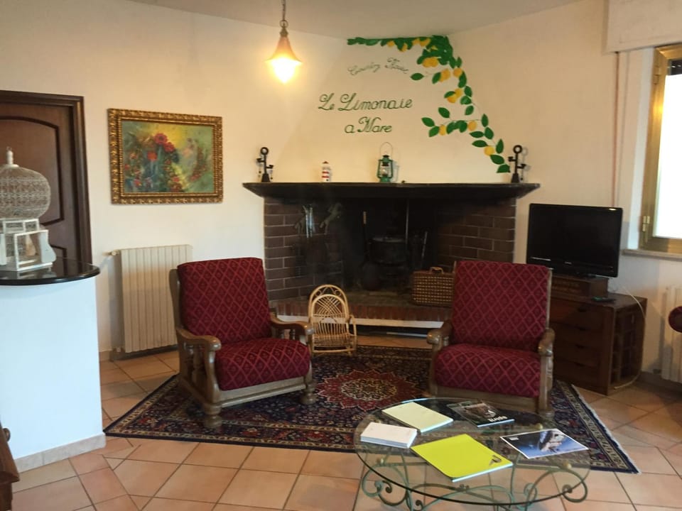 Le Limonaie a Mare Farm Stay in San Benedetto del Tronto