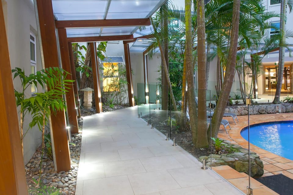 Garden, Swimming pool