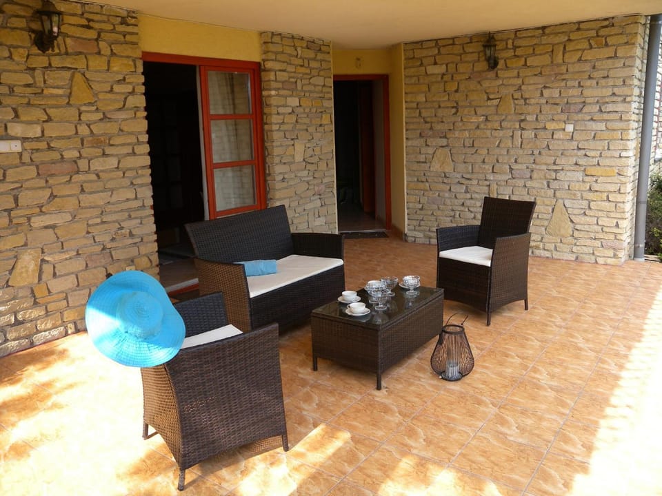 Summer, Balcony/Terrace
