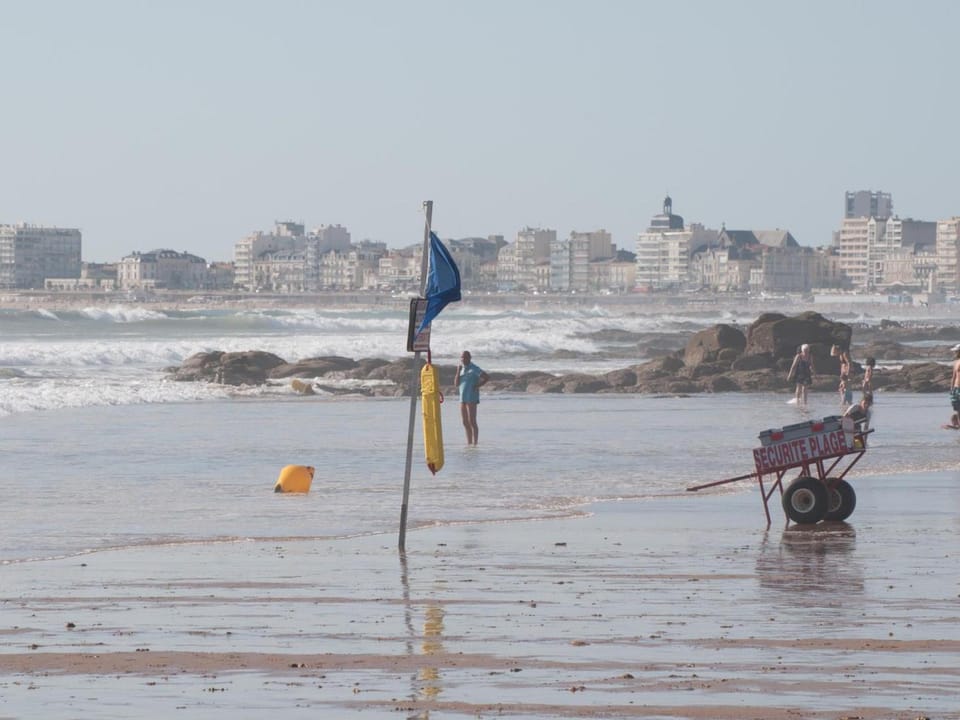 Studio proche plage avec parking privatif et balcon - FR-1-92-615 Apartment in Les Sables-d'Olonne