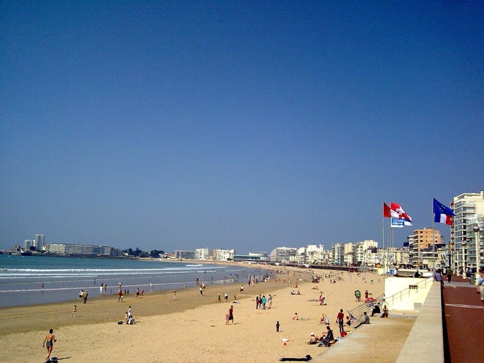 Maison T3 avec cour close, proche plage et commerces, quartier Arago, Les Sables-d'Olonne - FR-1-92-657 House in Les Sables-d'Olonne
