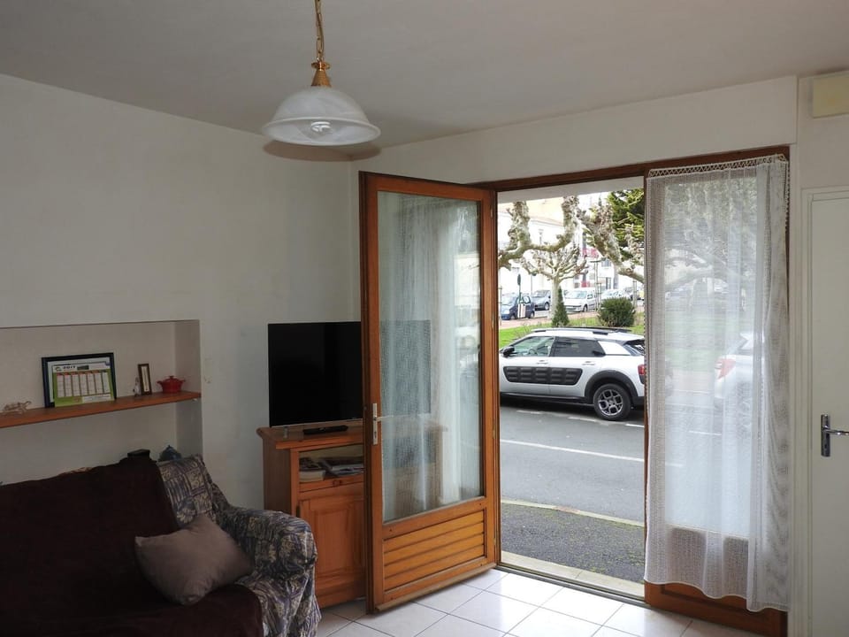Maison T3 avec cour close, proche plage et commerces, quartier Arago, Les Sables-d'Olonne - FR-1-92-657 House in Les Sables-d'Olonne