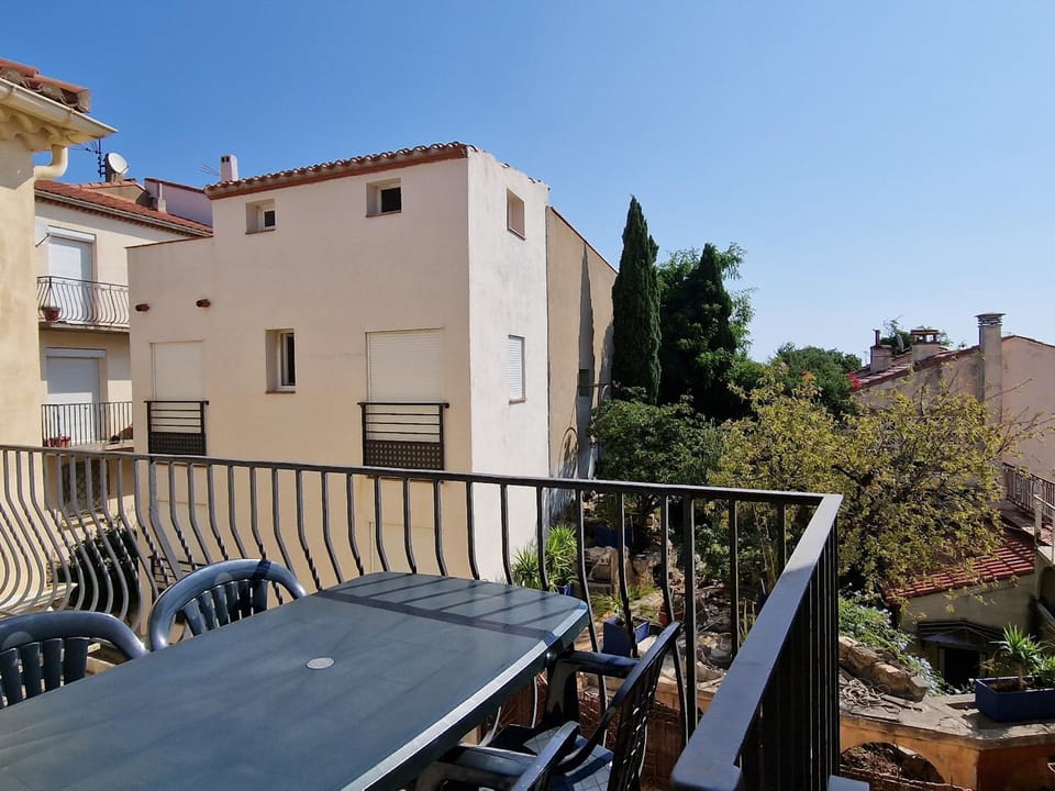 F3 en centre-ville de Banyuls avec terrasse - FR-1-309-58 Apartment in Port-Vendres