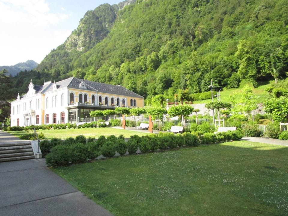Appartement 3 pièces, centre de Cauterets, proche thermes - FR-1-234-124 Apartment in Cauterets
