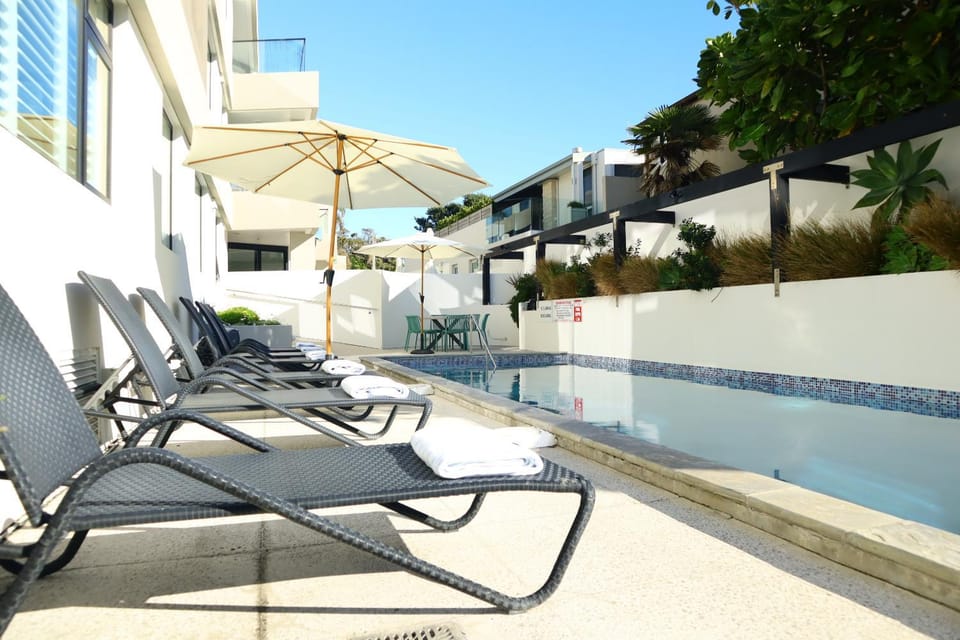 Pool view, Swimming pool, Swimming pool