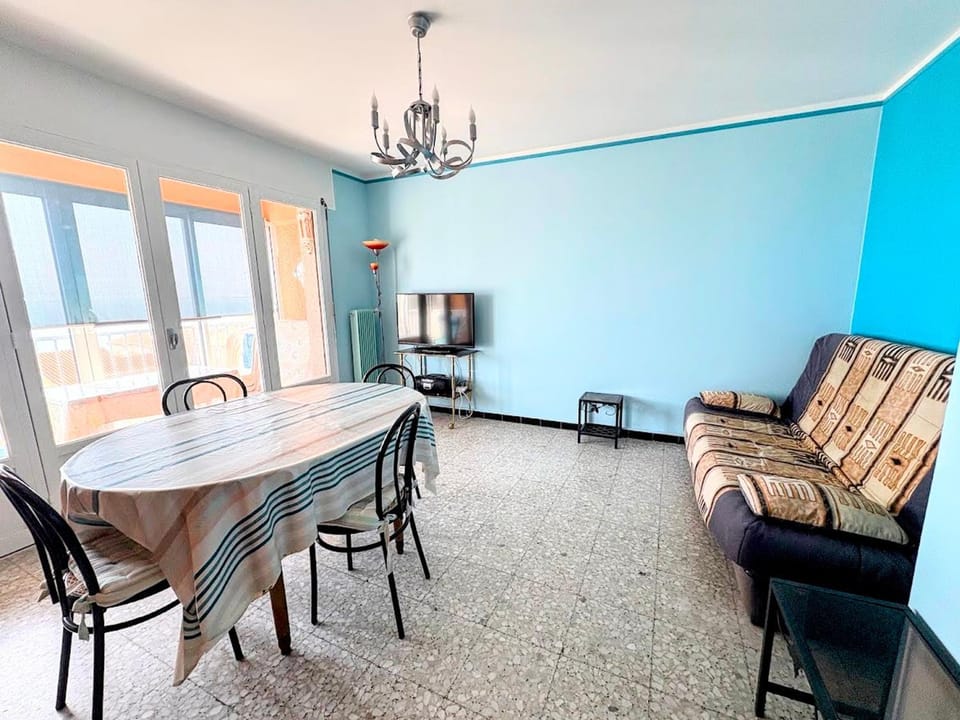 BANYULS-SUR-MER T2 avec vue mer, ascenseur et parking privatif - FR-1-309-102 Apartment in Port-Vendres