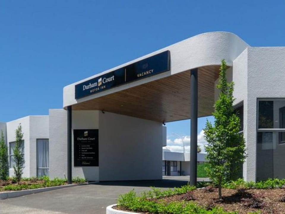 Property building, Facade/entrance