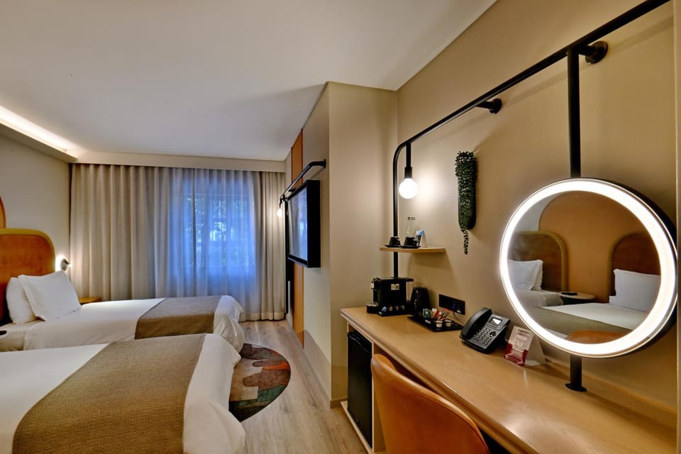 Living room, Photo of the whole room, Bedroom