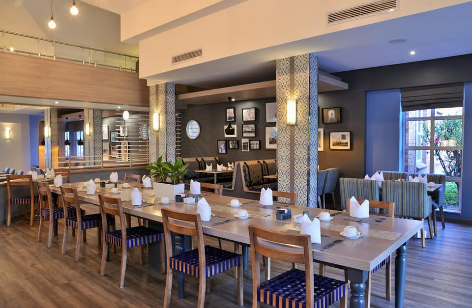 Restaurant/places to eat, Restaurant/places to eat